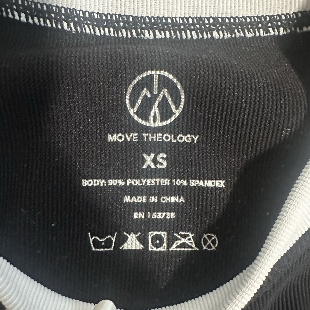 Move Theology Ribbed Cropped Active Tank Top Body Fit Black & White Trim Size XS - Picture 4 of 5